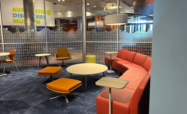 Clay Center BITS+BYTES BISTRO Lounge Furniture